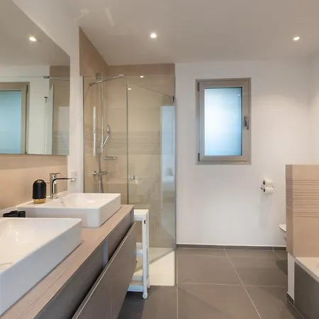 Jardines - Tabor 33 Jacuzzi & Pool View 2b